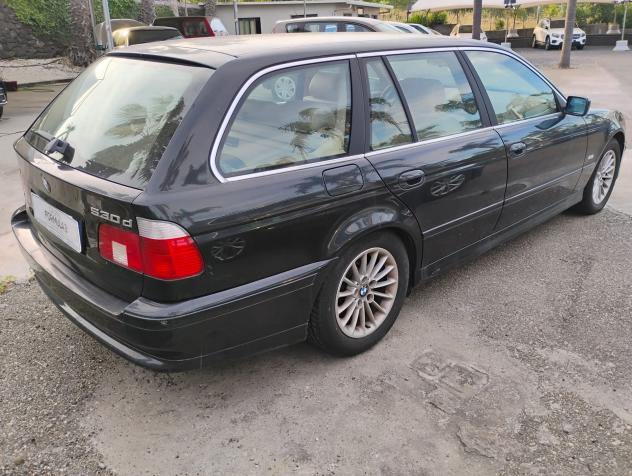 BMW Serie 5 518d - Foto 3