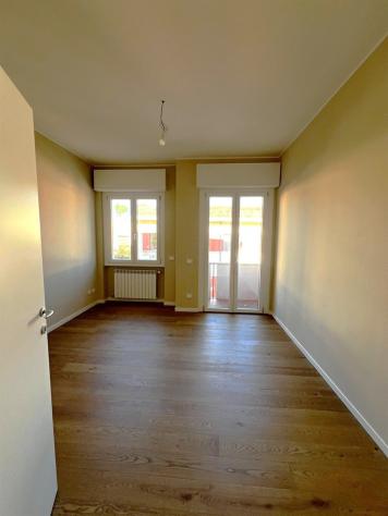 Appartamento ristrutturato a nuovo con terrazzo, garage e cantina!!! - Foto 13