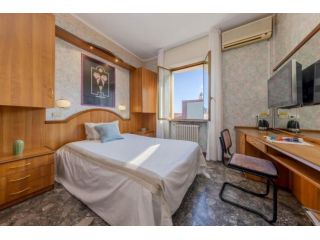 Stanza Tutto Incluso,Bagno Priv.[NO_CVL38-A_S81]