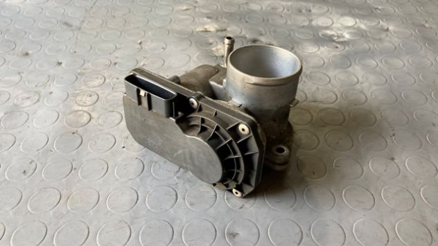 Corpo farfallato Toyota Yaris Hybrid del 2013 (22030-47040)
