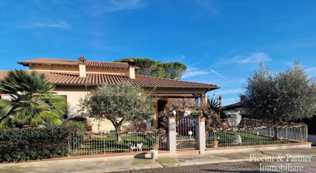 Bifamiliare in vendita a Castiglione del Lago