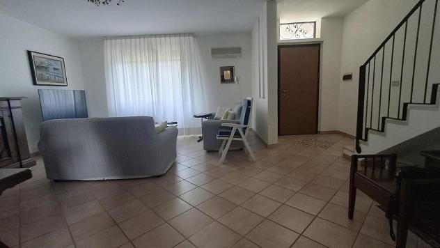 Villetta a schiera in vendita a Madonna Dell'acqua - San Giuliano Terme 170 mq Rif: 1426034