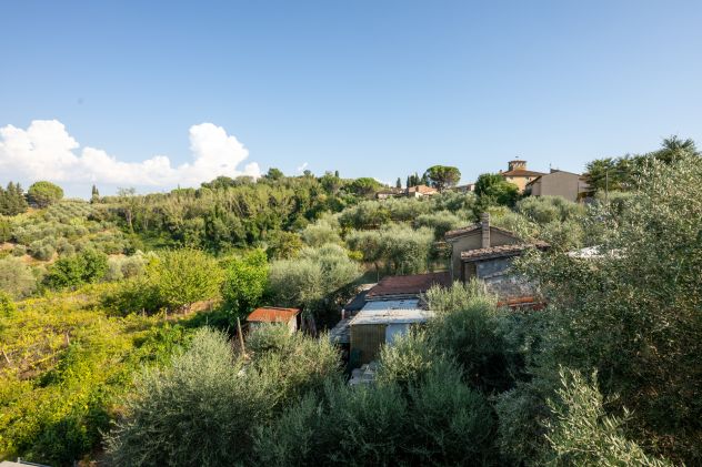 VILLLETTA SINGOLA DI RECENTE COSTRUZIONE CON MANSARDA E GIARDINO - Foto 8