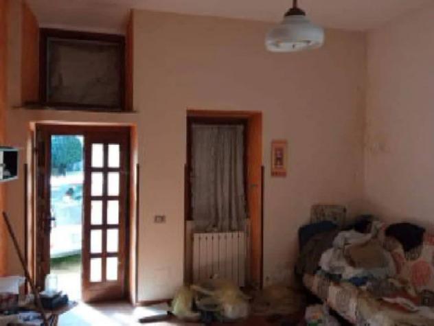Immobile in asta di 141 m², box auto in vendita a Travedona-Monate - Foto 4