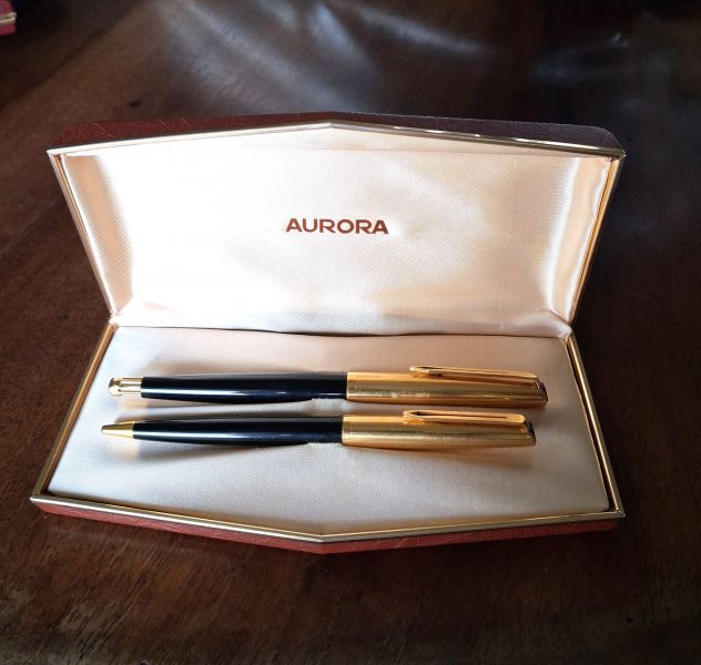 Set Aurora 98 formato Penna Stilografica Riserva Magica e penna sfera nero e - Foto 2
