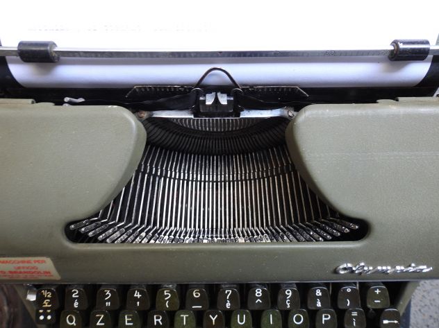 Macchina da scrivere vintage Olympia SM anni '50 - Foto 5