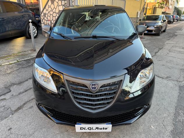 Lancia Ypsilon 1.2 69 CV 5 porte GPL Ecochic Elefantino - Foto 2