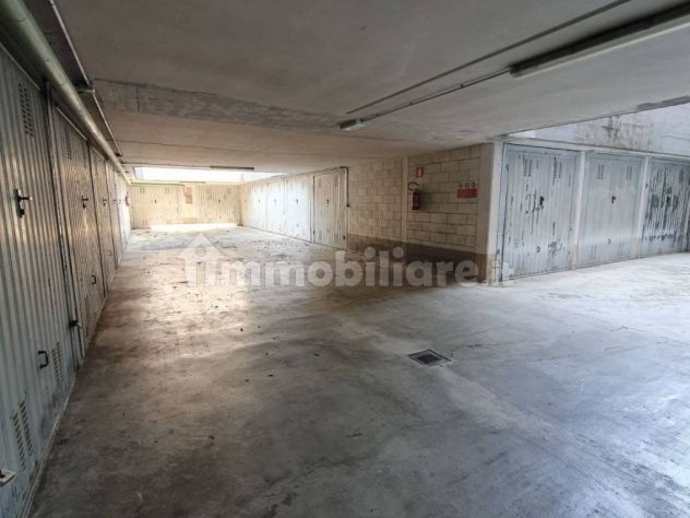 Box affitto in condominio con sicurezza! - Foto 5