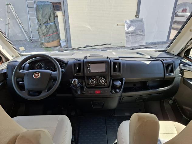 MOTORHOME MCLOUIS DUCATO SEMIDINETTE LETTI GEMELLI GARAGE BASCULANTE CLIMATIZZATORE FOTOVOLTAICO CAMPEGGIO CAMPER USATI GENERALI 1661 - Foto 9