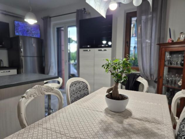 Villetta a schiera in vendita a Avenza - Carrara 150 mq Rif: 1385642