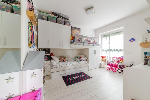ZONA LORENTEGGIO SPLENDIDO TRILOCALE RISTRUTTURATO 2 CAMERE 2 BAGNI 2 BALCONI . MM4 - Foto 10