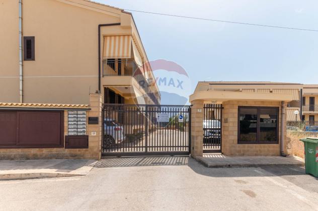 Villetta bifamiliare in vendita a Siracusa, Belvedere - Foto 2