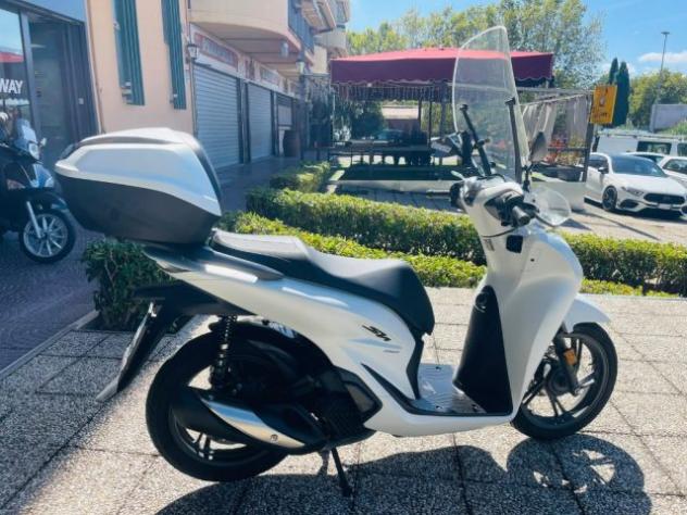 HONDA SH 150 TUTTO INCLUSO ANCHE PASSAGGIO! MINI RATE rif. 24230725 - Foto 9