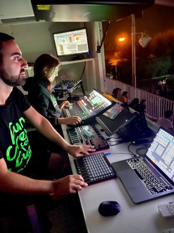 TECNICO DELLO SPETTACOLO-DJ  IN RESORT ESTATE MARE AGOSTO - Foto 3