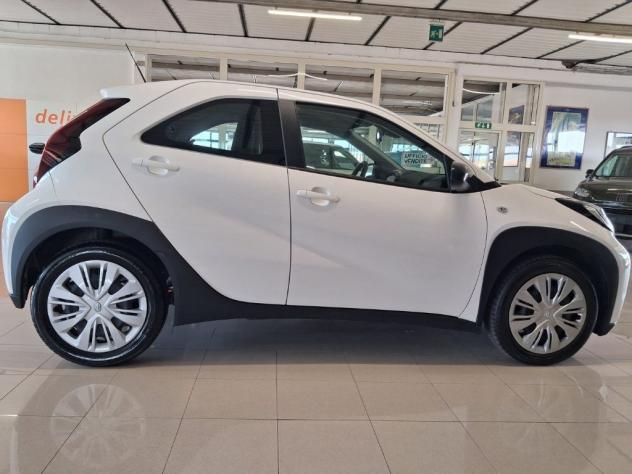 Toyota Aygo X 1.0 VVT-i 72 CV 5 porte Active - Foto 9