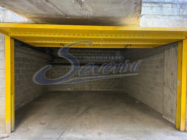 Box / Garage di 12 m² in affitto a Como