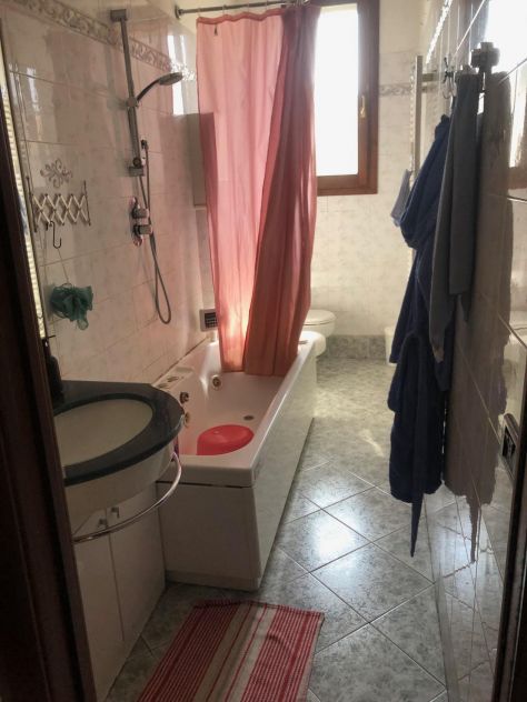 Affitto camera singola con 2 posti letto per Ragazze - Foto 9