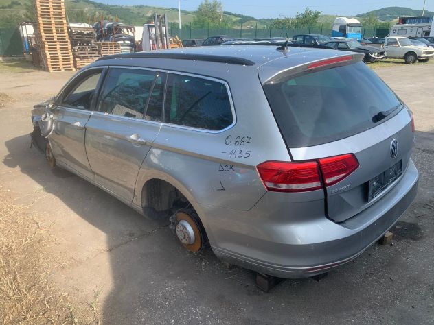 Ricambi VW Passat SW 2015 1.6 tdi dcx - Foto 4