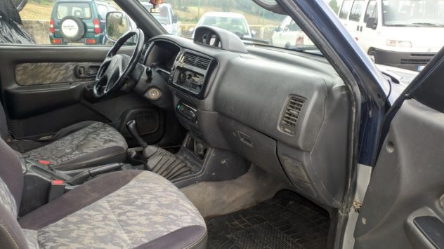 Mitsubishi L200 2.5 TDI 4WD 100CV Cabina Doppia R/D LOCK - Foto 6