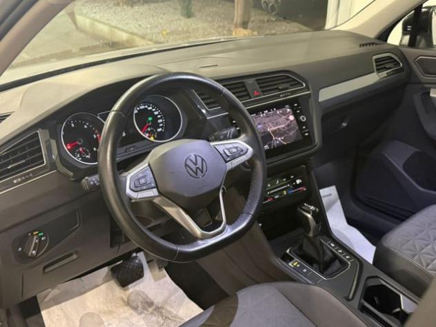 VOLKSWAGEN Tiguan 2.0 TDI 150 CV DSG Life rif. 23088931 - Foto 9