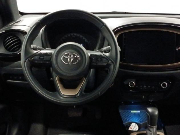 Toyota Aygo X 1.0B (72 CV) Lounge S-CVT - Foto 8