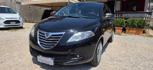 LANCIA Ypsilon 1.2 69 CV 5 porte GPL Ecochic Gold - Foto 2
