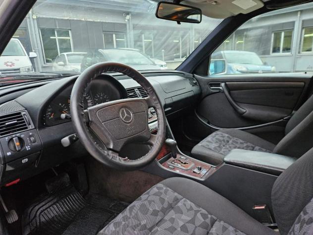 Mercedes-Benz Classe C C 180 cat Classic - Foto 8