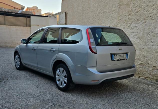 Ford Focus + 1.6TDCi 110CV SW - Foto 3