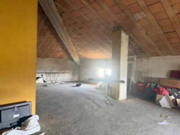 Immobile in asta di 202 m² con più di 5 locali in vendita a Broni - Foto 15