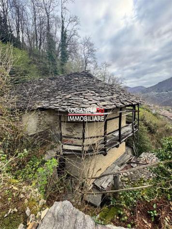 V000788 - CAPREZZO, RUSTICI STORICI IN PIAZZA - Foto 6