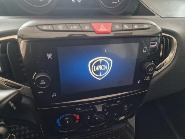 Lancia Ypsilon 1.0 Hybrid Gold 2023 - Foto 8
