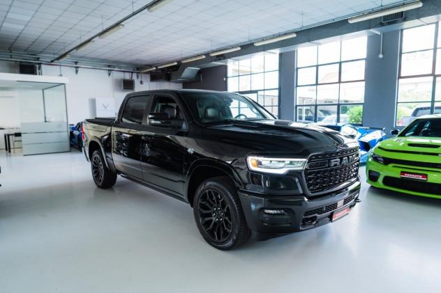 RAM 1500 LIMITED NIGHT EDITION 5.7L V8 398CV E- Torque - Foto 3