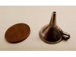 Charm Imbuto in Argento 800 finemente lavorato e meticolosamente dettagliato