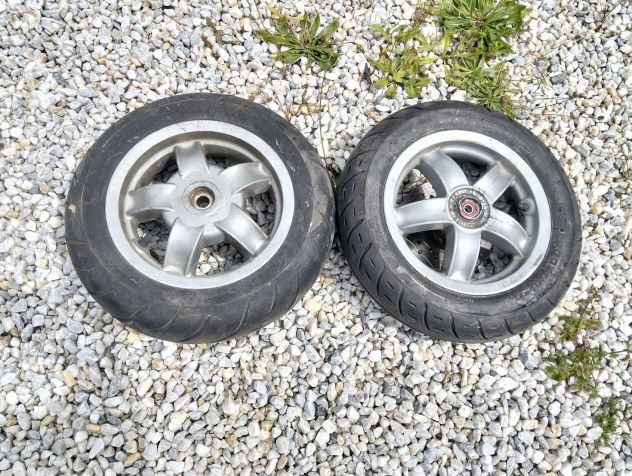 CERCHIO RUOTA POSTERIORE E ANTERIORE PIAGGIO ZIP 50-100 4T - 2T TAMBURO 110