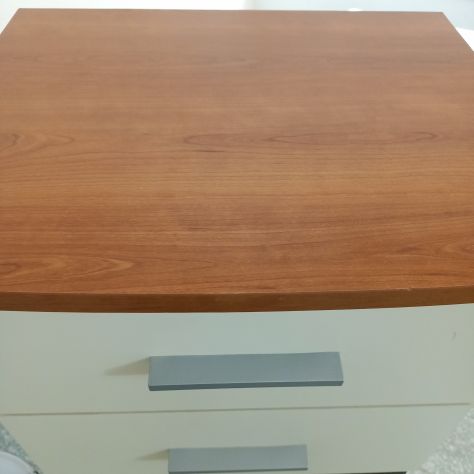 COMODINO CON 2 CASSETTI - Foto 4