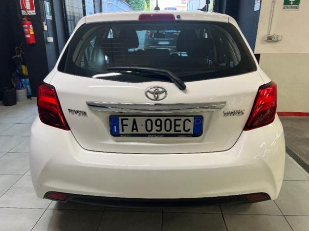 TOYOTA Yaris 1.0 5 porte Lounge rif. 24136508 - Foto 5