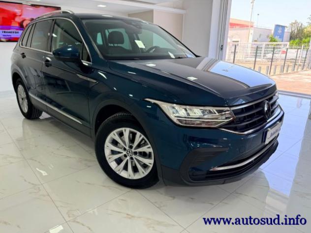 VOLKSWAGEN Tiguan 2.0 TDI 150 CV SCR DSG Life rif. 23991597 - Foto 9