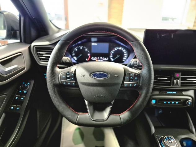 Ford Focus 1.5 EcoBlue 115 CV automatico 5p. ST-Line - Foto 4
