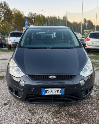 Ford S-Max+ 2.0 TDCi 140CV DPF - Foto 2