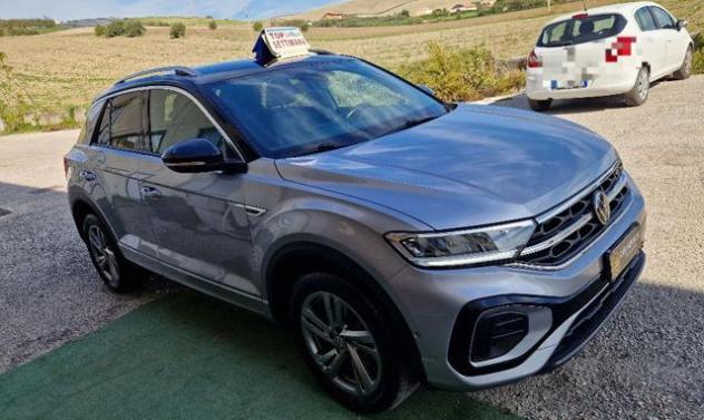 VOLKSWAGEN T-Roc 1.5 TSI ACT DSG R-Line rif. 24203419 - Foto 2