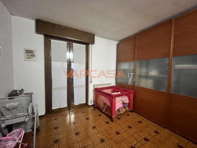 APPARTAMENTO IN PICCOLO CONTESTO, CON BOX E CANTINA - Foto 17