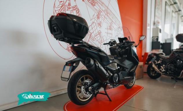 YAMAHA T-Max 560 TECH MAX rif. 23838277 - Foto 4