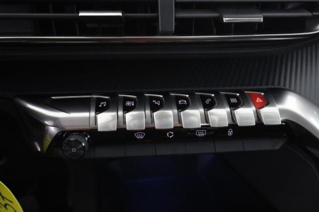 PEUGEOT 3008 3008 BlueHDi 130 S&S Active rif. 23807133 - Foto 10