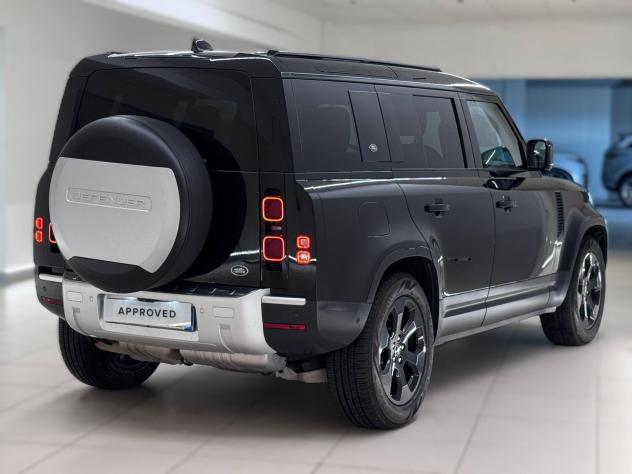 Land Rover Defender (2019) LAND ROVER 110 3.0D I6 250 CV AWD Auto SE - Foto 2