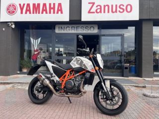 KTM 690 Duke null