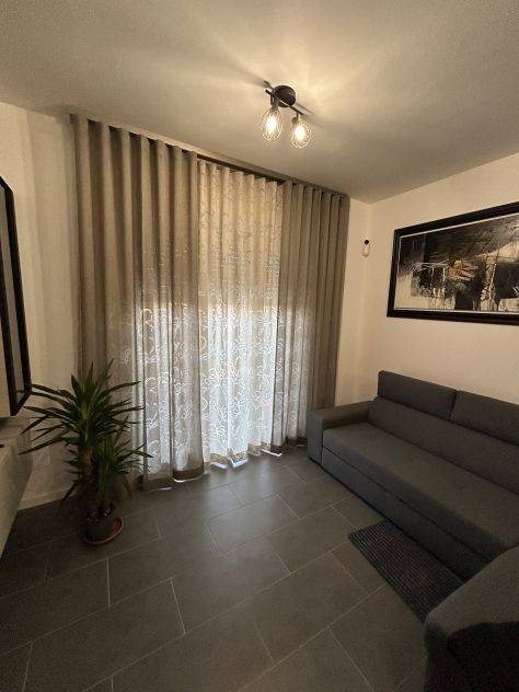 Addetto montaggio tenda, tappezzeria e rivestimenti - Foto 5