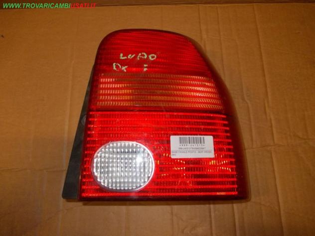 BASE FANALE POST.D. SEAT AROSA (6H)  Parti elettriche  Fanaleria  Fanali  Fanale post. dx. SEAT - AROSA - 01-06-1997 - 01-12-2005