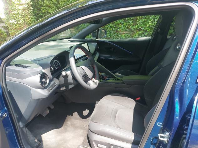 Toyota C-HR 2.0 HV E-CVT GR Sport Premier AWD-i MY24 - Foto 9