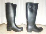 VENDO STIVALI NERI DONNA
