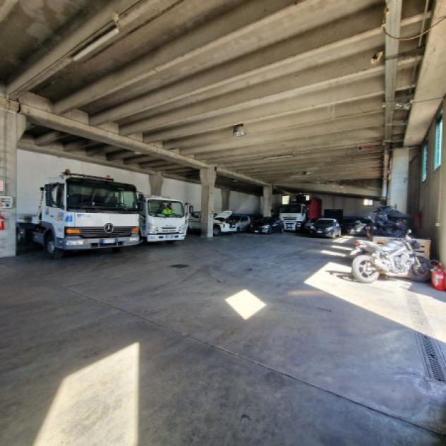 Immobile di 1870 m² con più di 5 locali in vendita a Rho - Foto 6